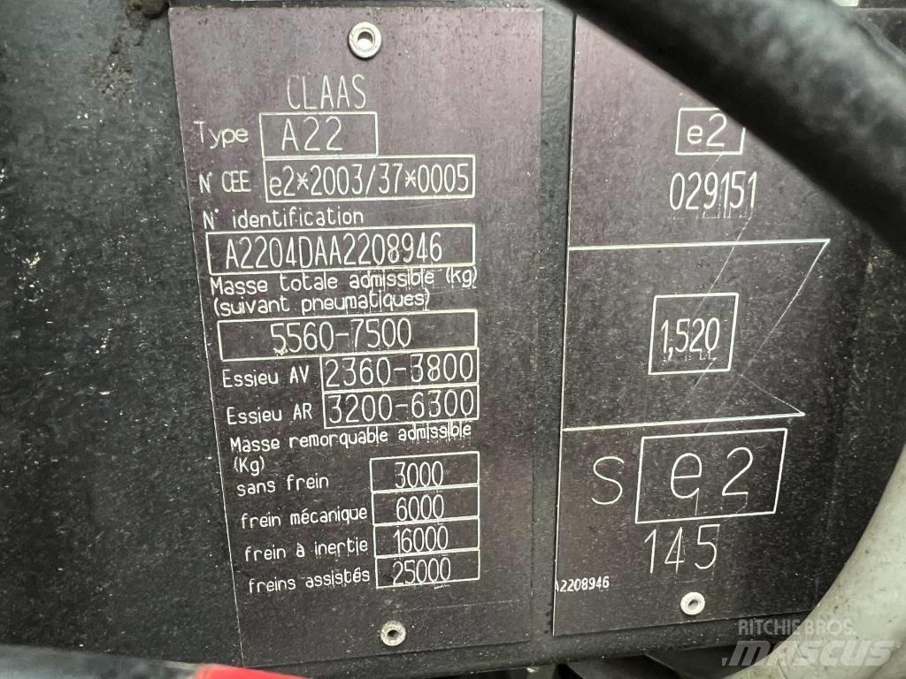 CLAAS Axos 310 Traktorit
