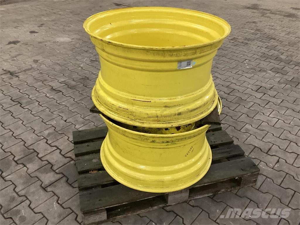 John Deere 16x30 Renkaat ja vanteet