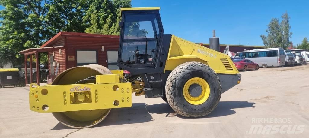 Bomag BW 211 D-3 Yksivalssijyrät