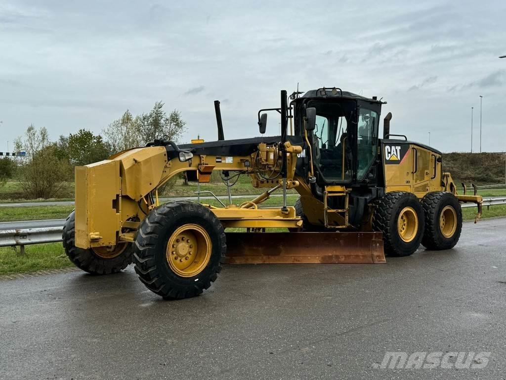 CAT 140M Tiehöylät