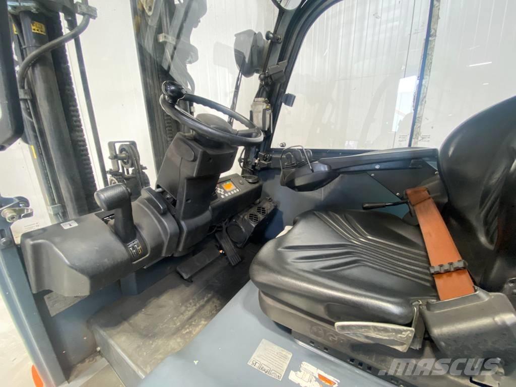 Toyota 8FBMT35 Sähkötrukit