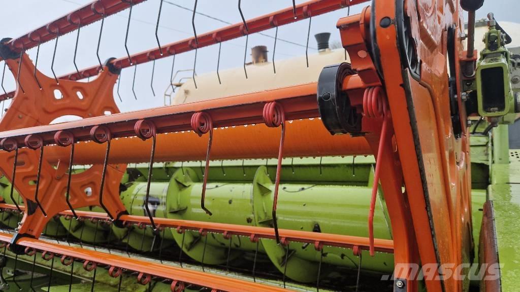 CLAAS Vario 1050 Leikkuupöydät