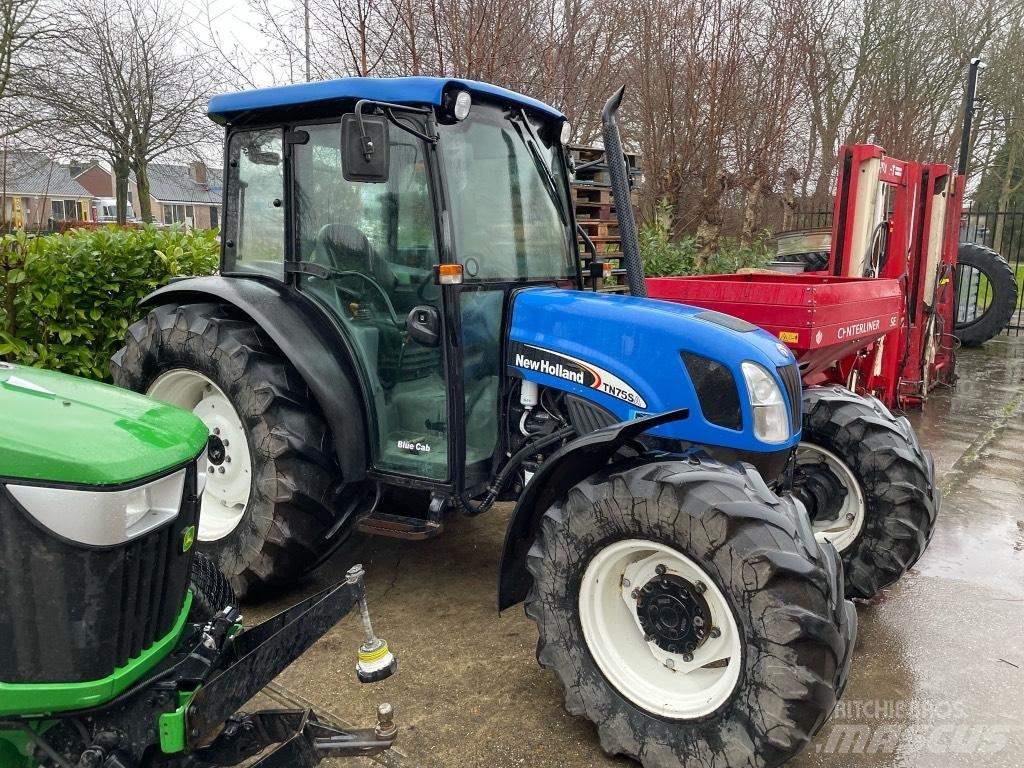 New Holland TN75SA Traktorit