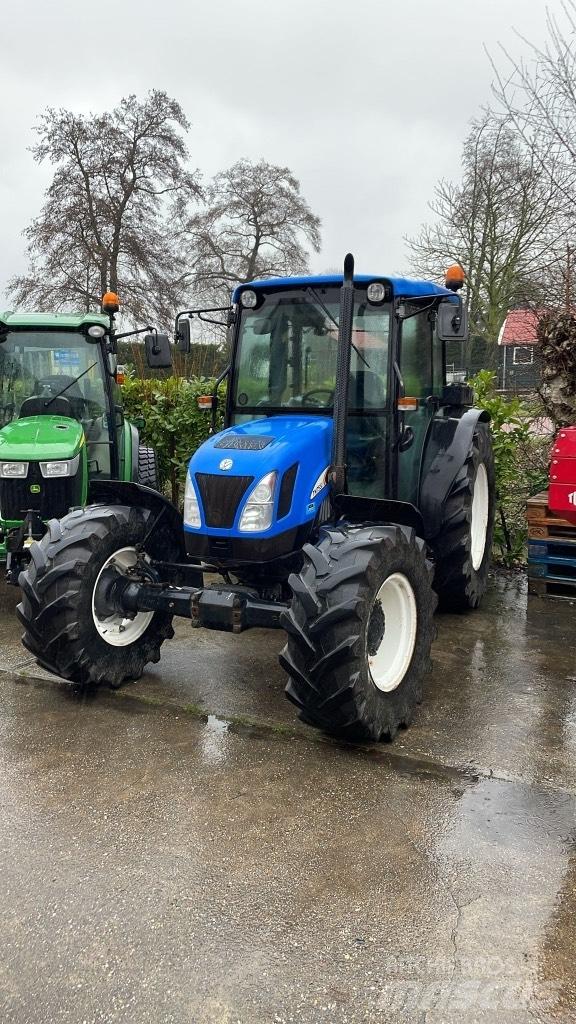 New Holland TN75SA Traktorit