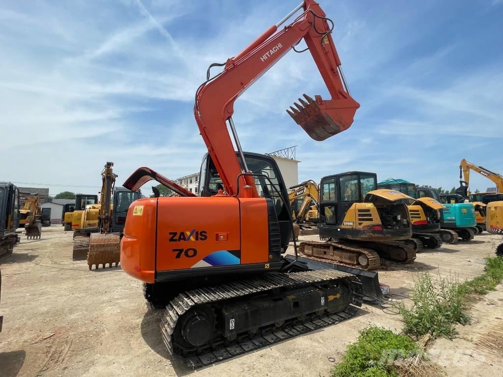 Hitachi ZX 70 Midikaivukoneet 7t - 12t
