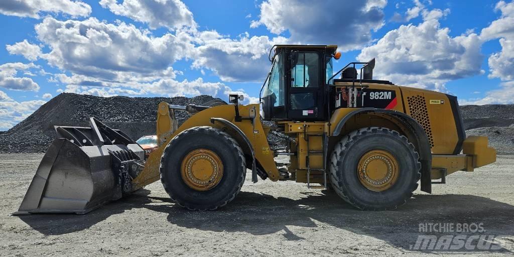 CAT 982 M Pyöräkuormaajat