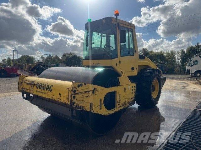 Bomag BW 213 D H-4 Yksivalssijyrät