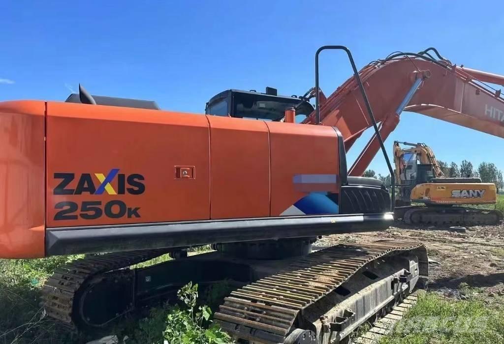 Hitachi 250 Telakaivukoneet