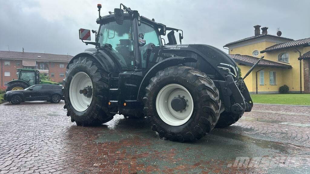 Valtra Q305 Traktorit