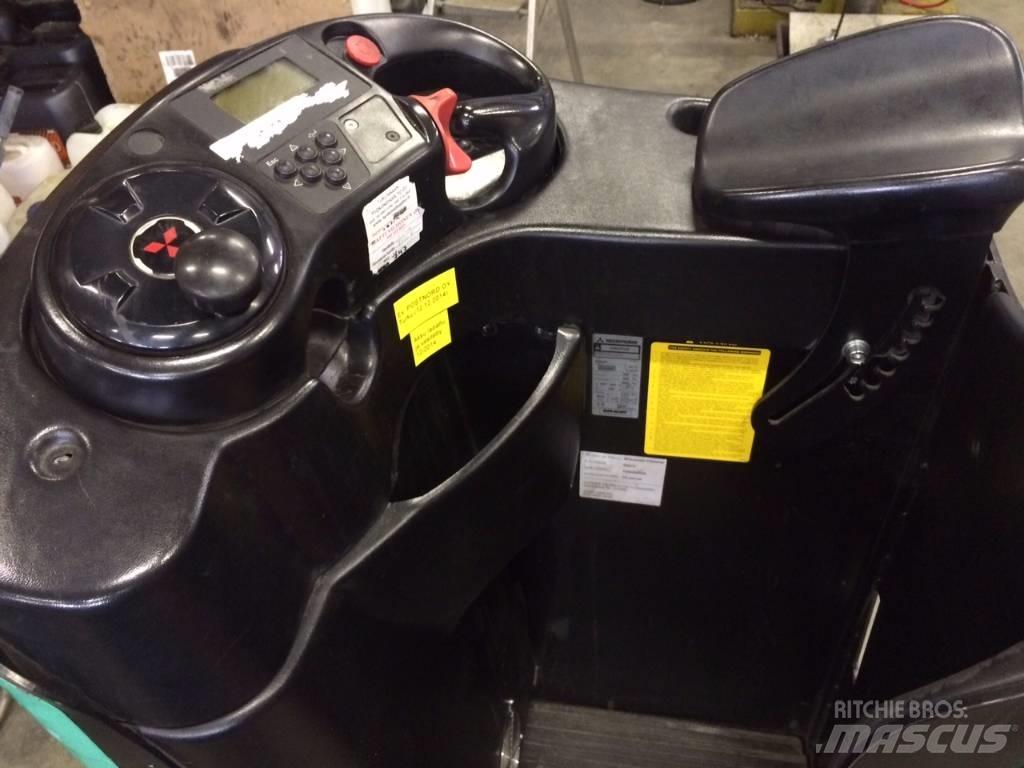 Mitsubishi PBR20N Lavansiirtotrukit ajotasolla