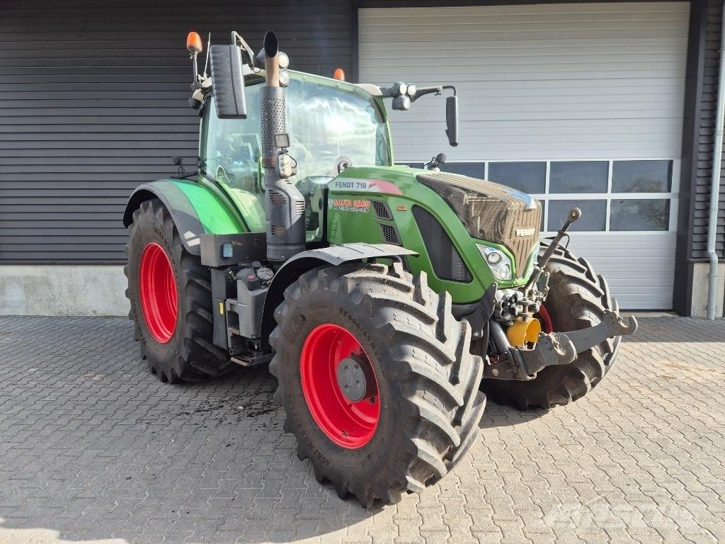 Fendt 718 Traktorit