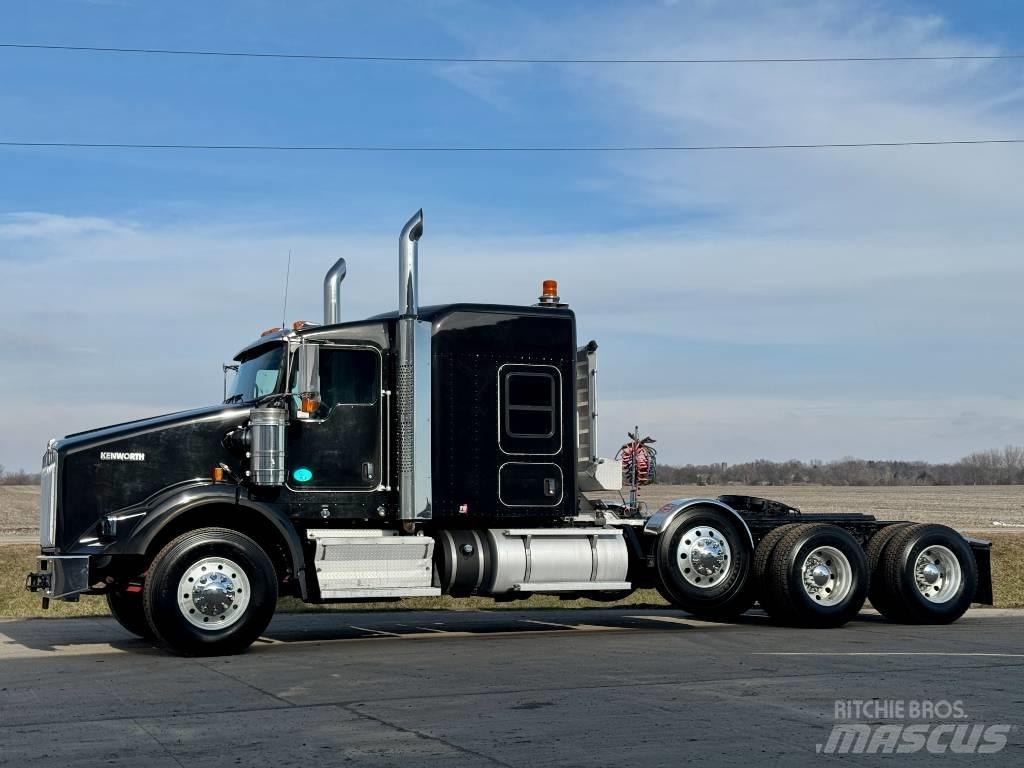 Kenworth T800 Vetopöytäautot