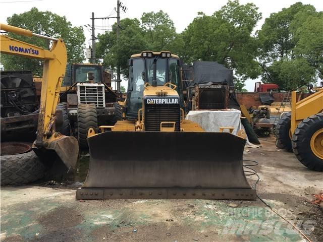 CAT D 5 K Telaketjupuskutraktorit