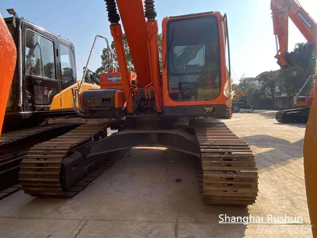 Doosan 225LC-9 Telakaivukoneet