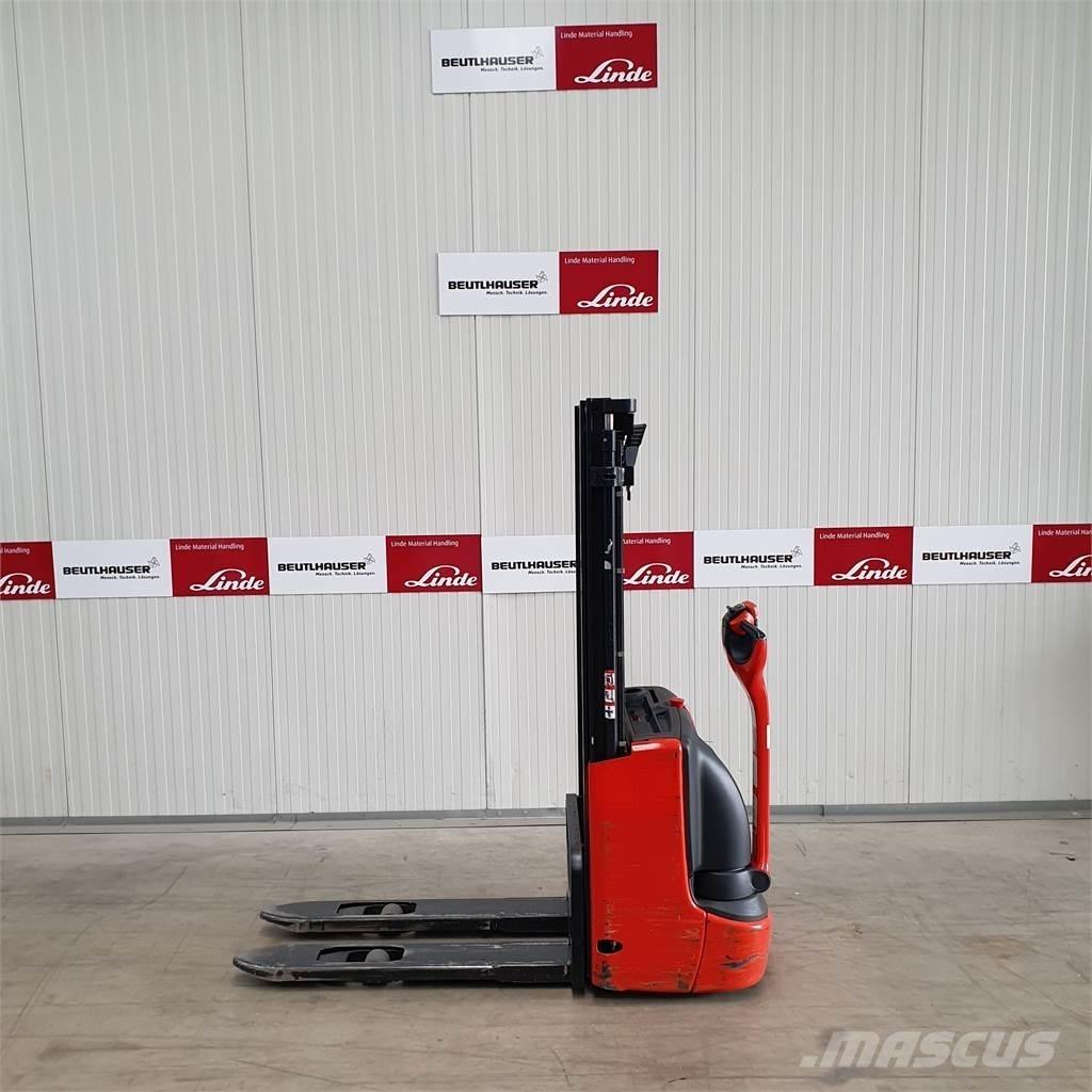 Linde L10 Käyden ajettavat pinoamistrukit