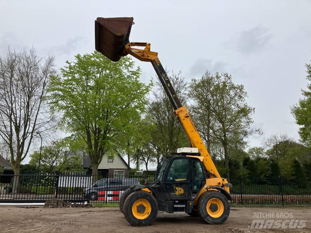 JCB 541-70 Kurottajat