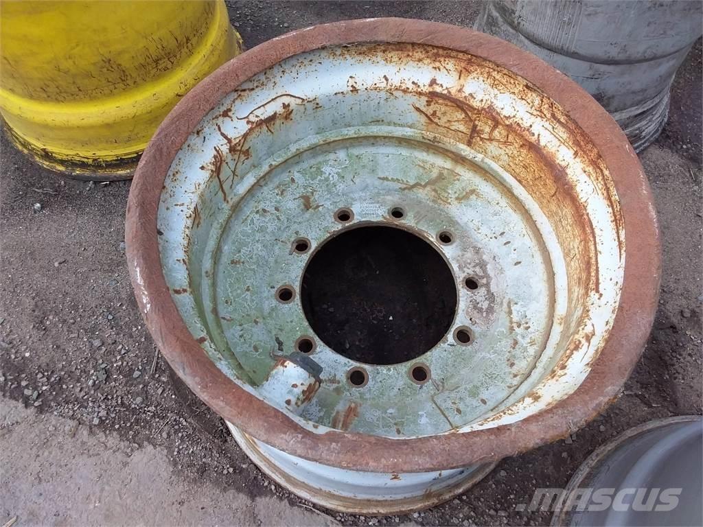 Valmet 860 20x26,5 Renkaat ja vanteet