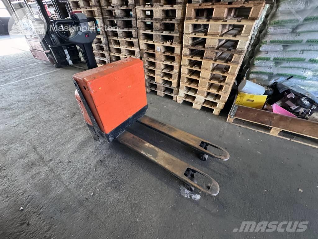 BT LWE 180 Lavansiirtotrukit