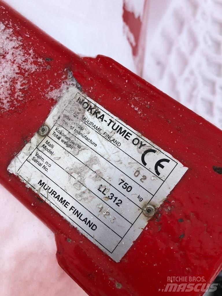 Esko 312 Lumilingot