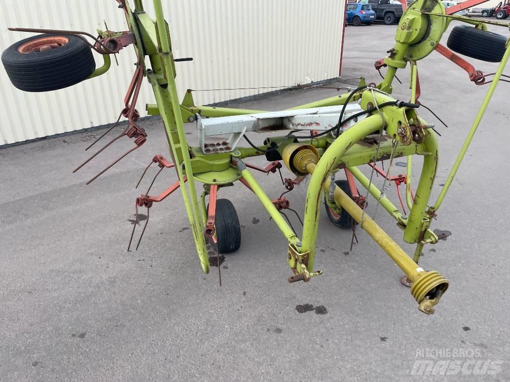 CLAAS W 450 SL Pöyhimet ja haravat