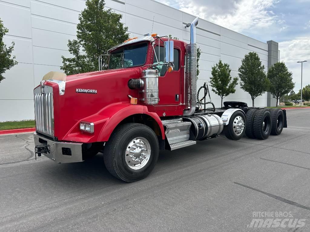 Kenworth T 800 Vetopöytäautot