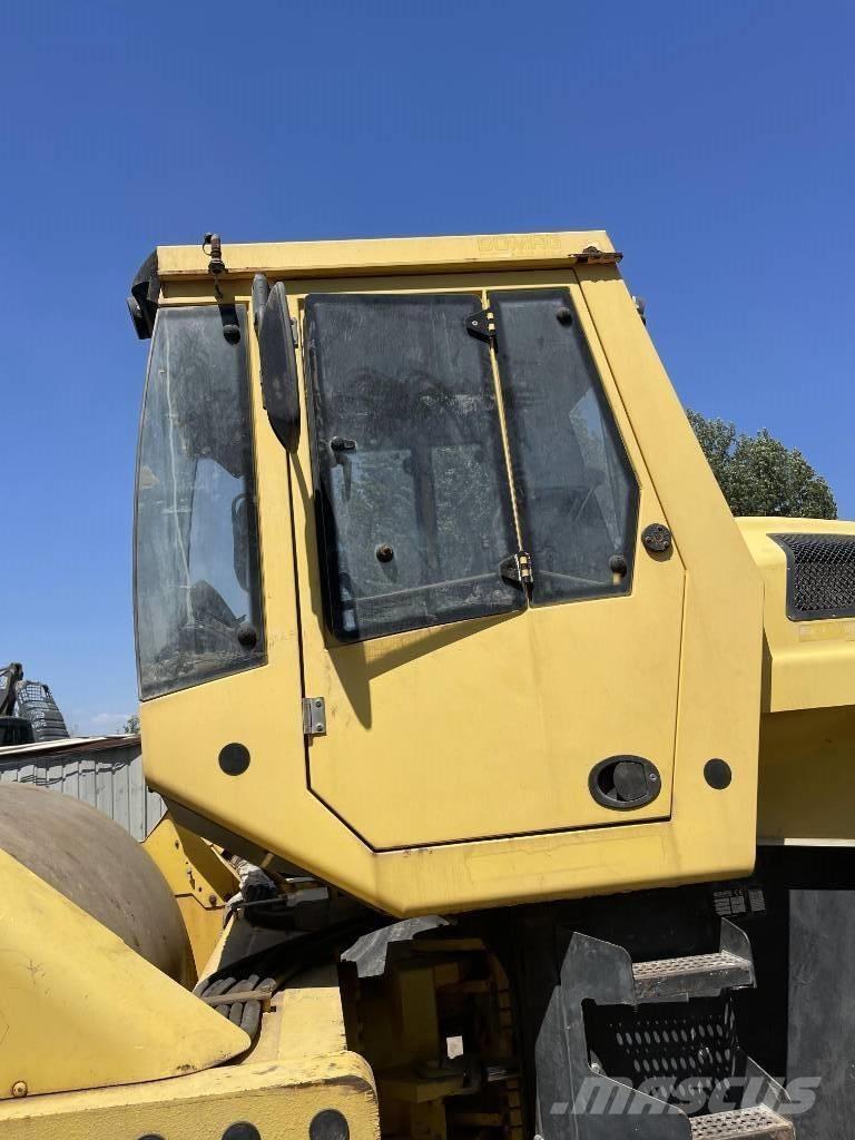 Bomag 226-4 Yksivalssijyrät