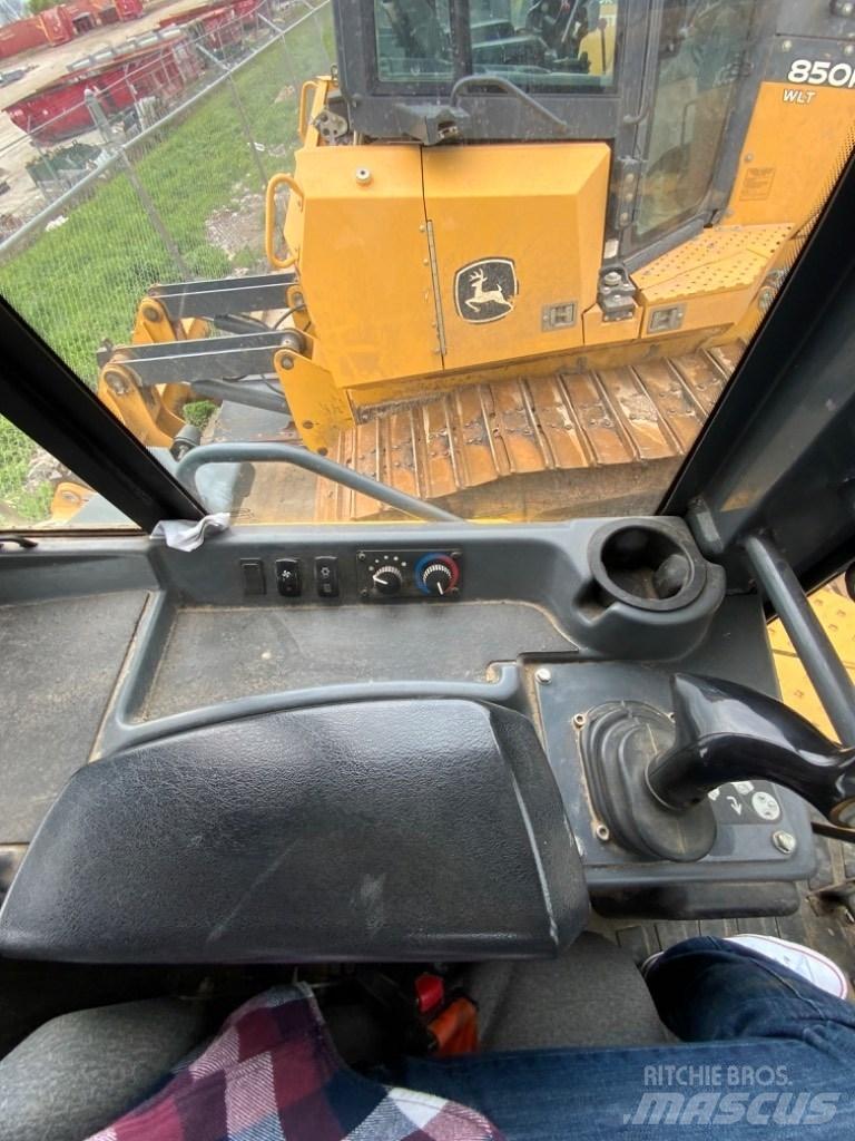 John Deere 850K WT Telaketjupuskutraktorit