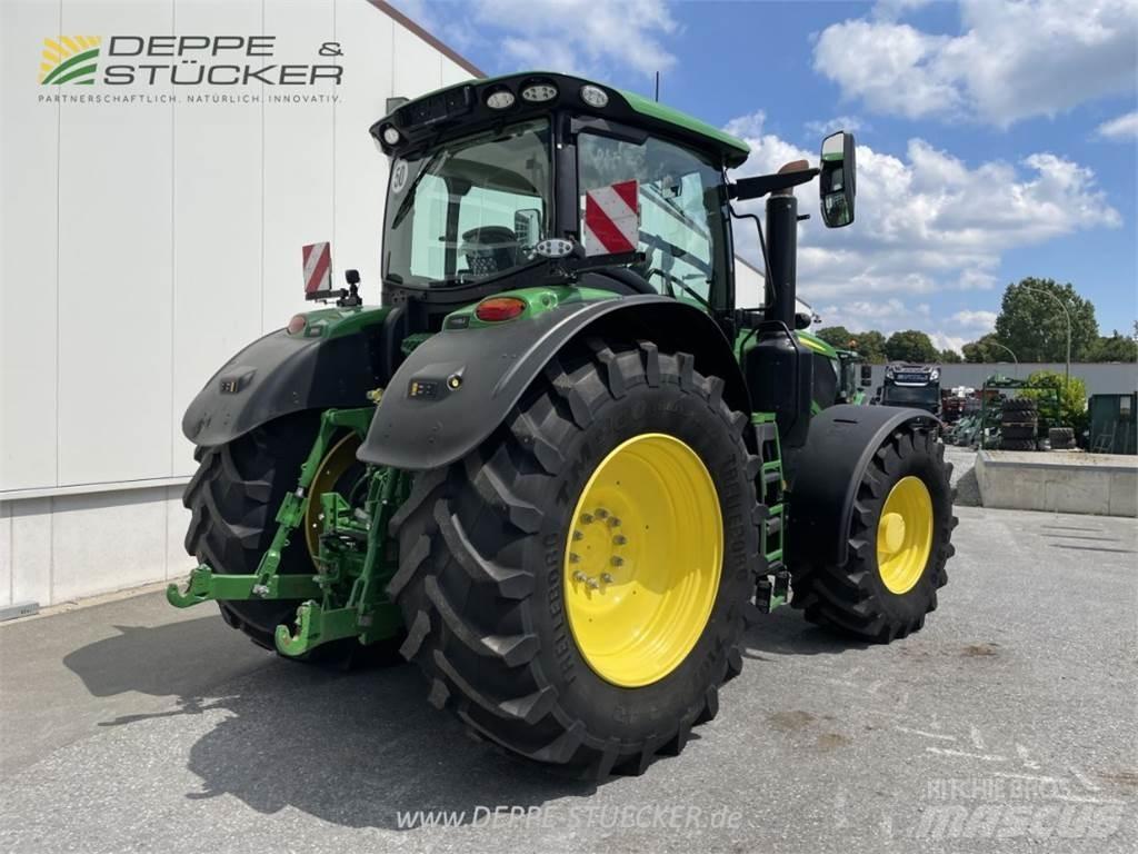 John Deere 6250R Traktorit