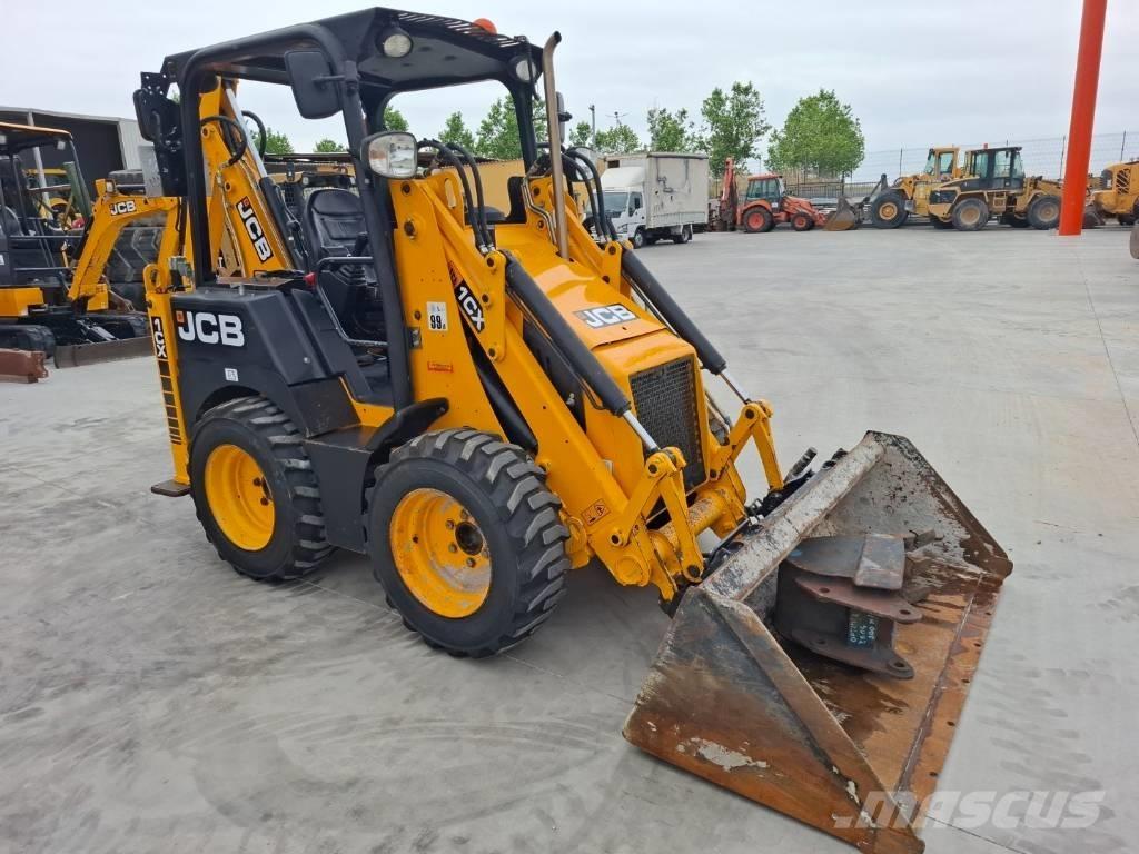 JCB 1 CX Kaivurikuormaajat