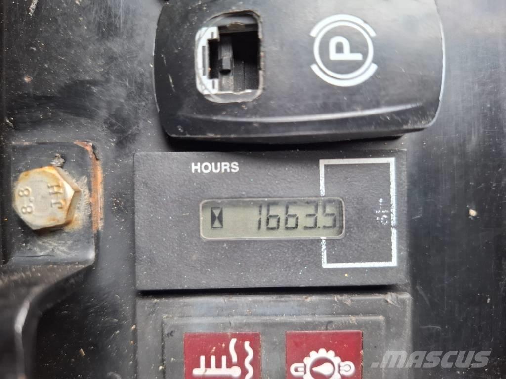 JCB 1 CX Kaivurikuormaajat