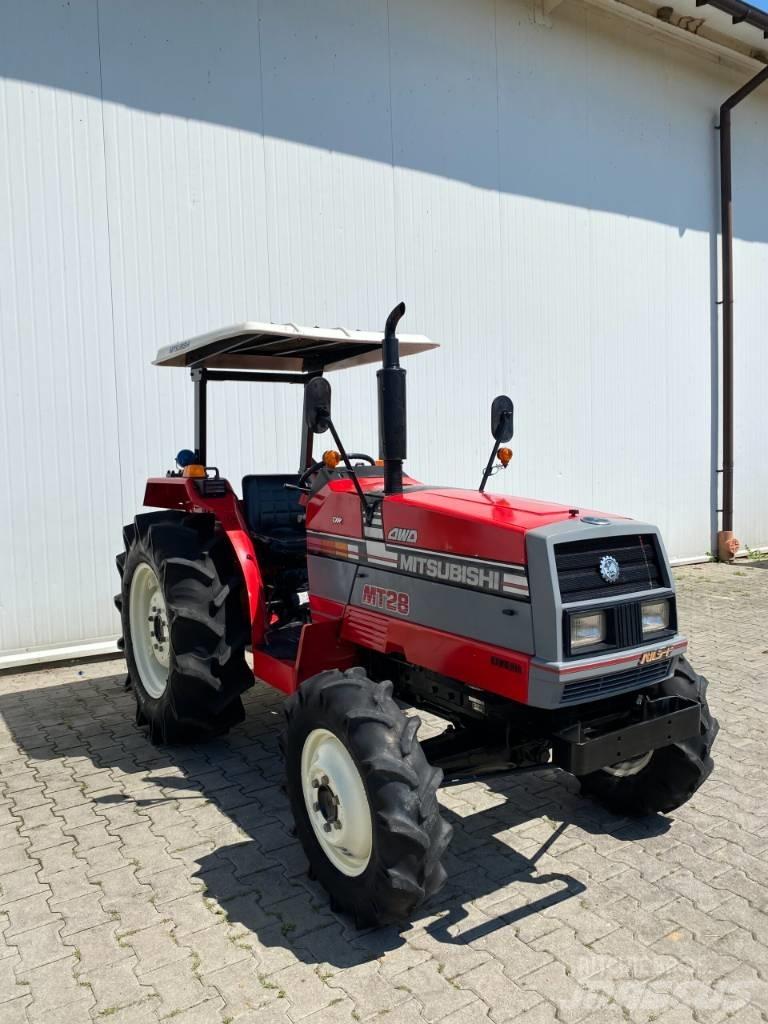 Mitsubishi MT28 Taajamatraktorit
