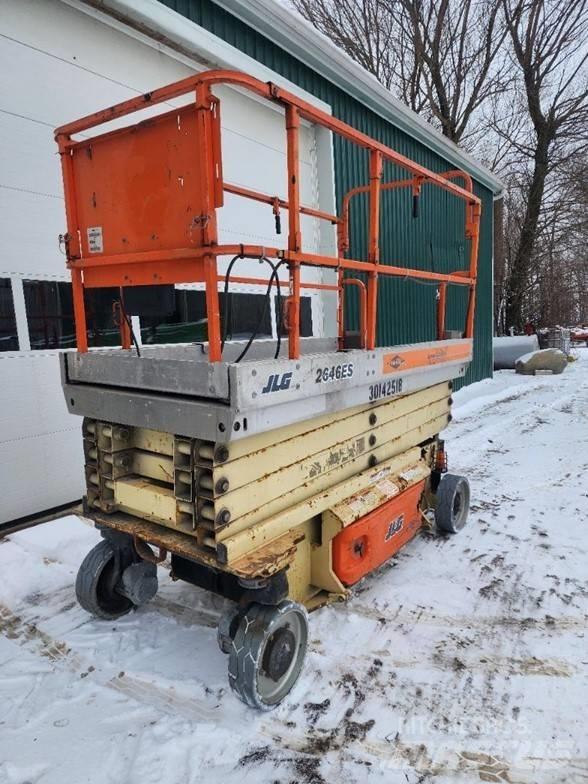 JLG 2646ES Saksilavat