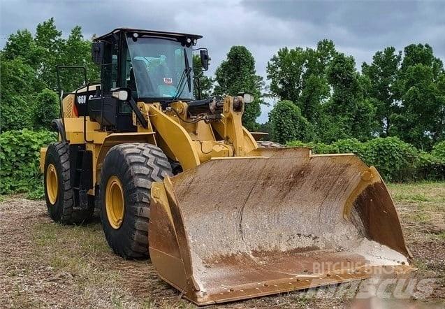 CAT 966M Pyöräkuormaajat