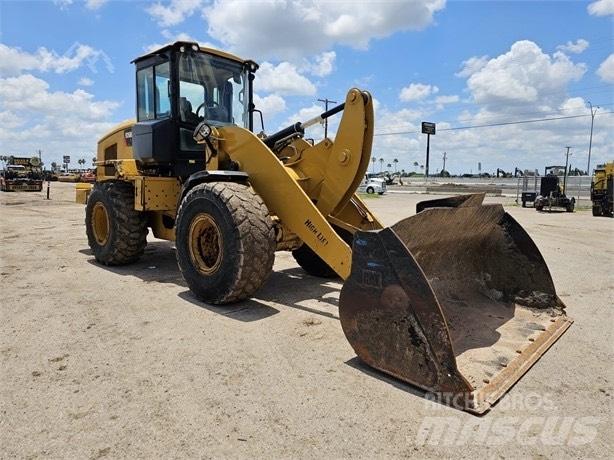 CAT 966M Pyöräkuormaajat