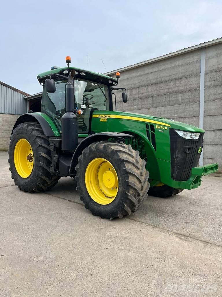 John Deere 8270 R Traktorit