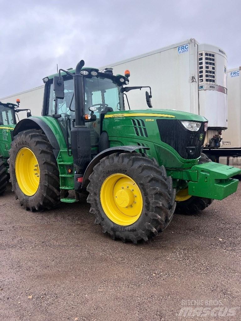John Deere 6195M Traktorit