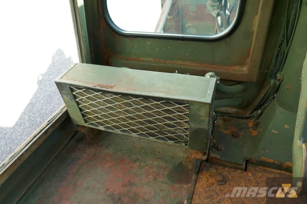 CAT D7G Ex-army Telaketjupuskutraktorit