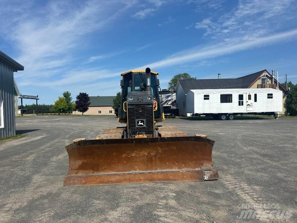 John Deere 650 KLGP Telaketjupuskutraktorit