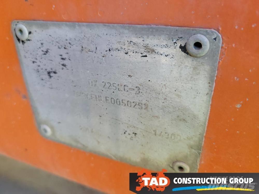 Doosan DX 225 LC-3 Telakaivukoneet
