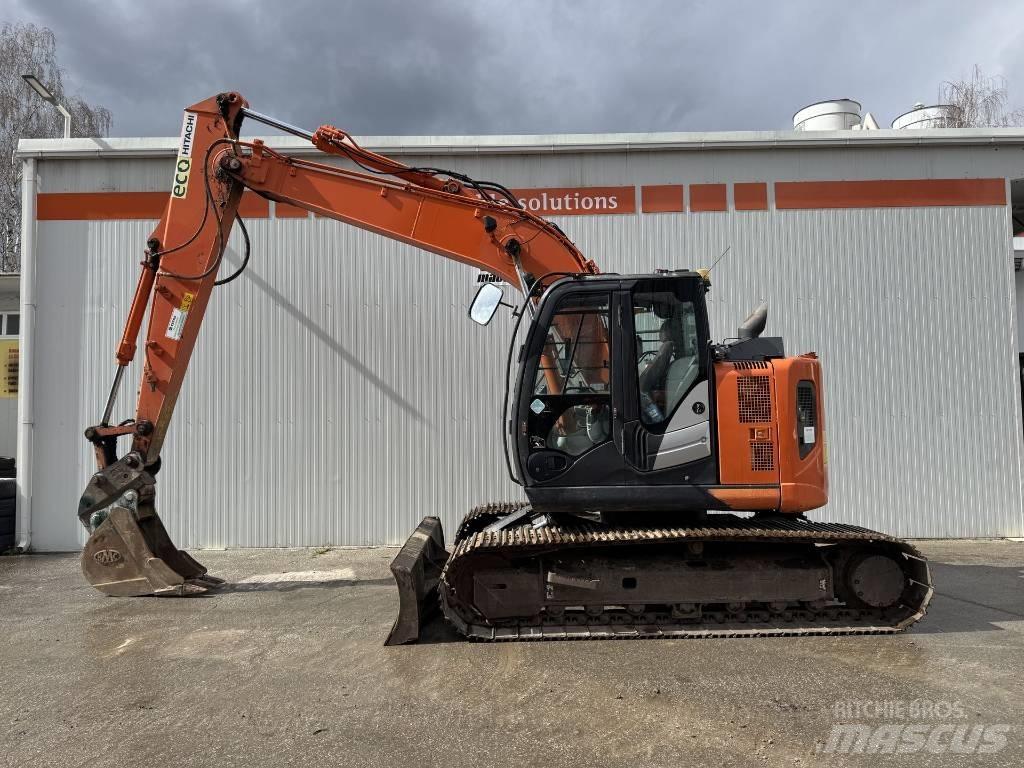 Hitachi ZX 135 US-6 Telakaivukoneet