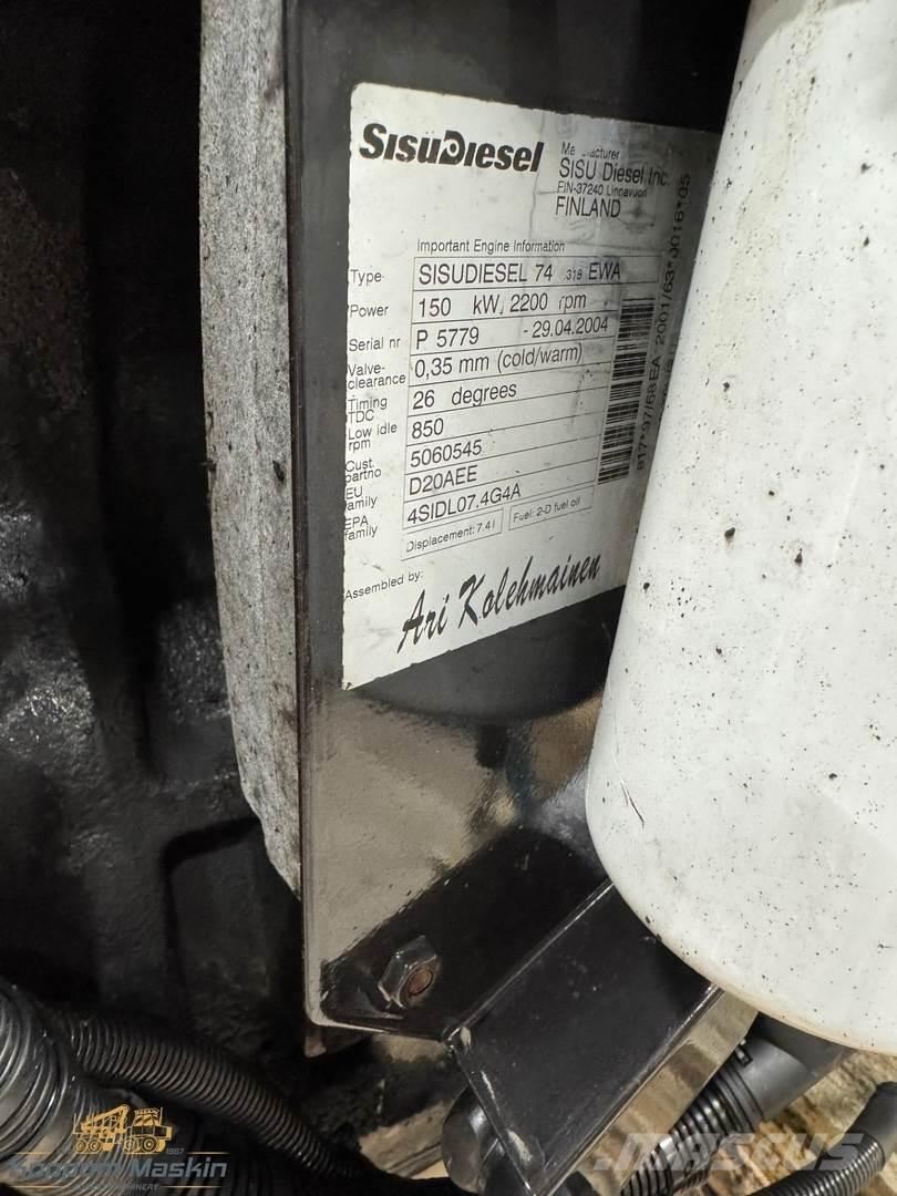 Sisu 74 EWA Moottorit