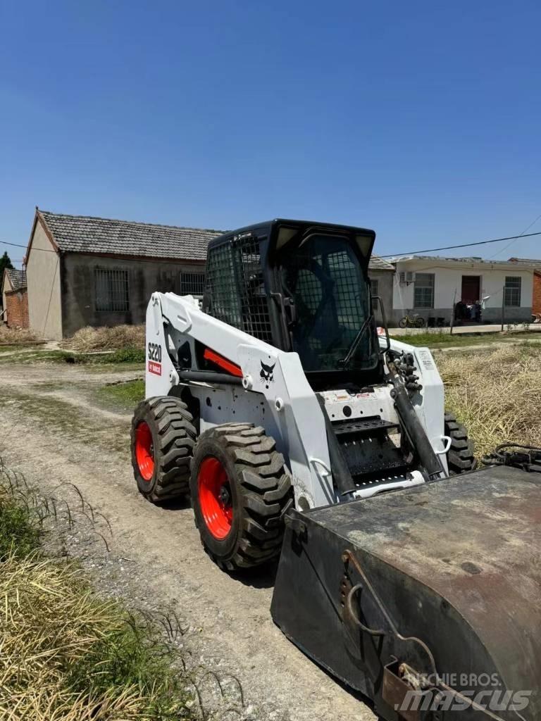 Bobcat S 220 Liukuohjatut kuormaajat