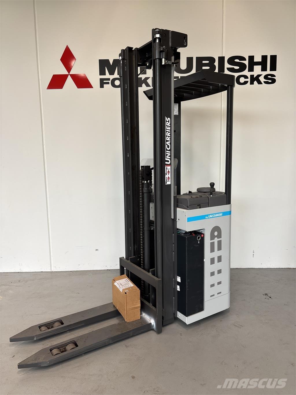 Atlet A160 Ajettavat pinoamisvaunut