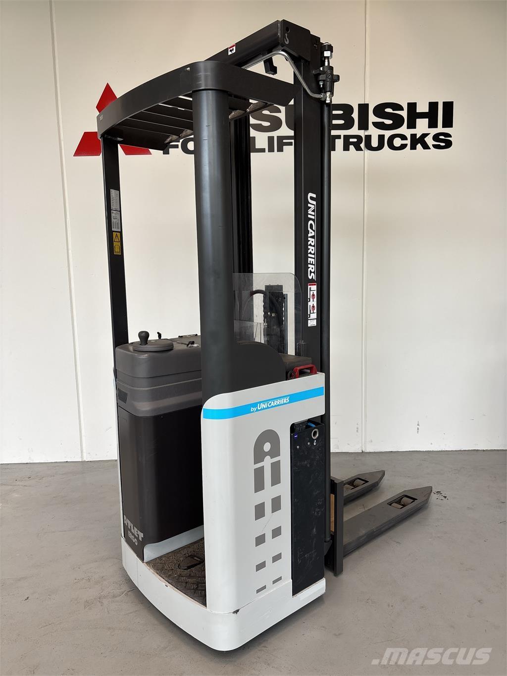 Atlet A160 Ajettavat pinoamisvaunut