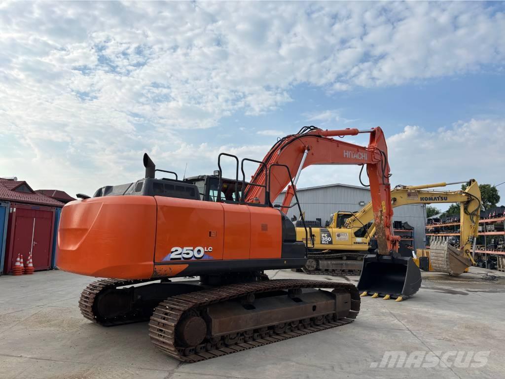 Hitachi ZX 250 LC-6 Telakaivukoneet
