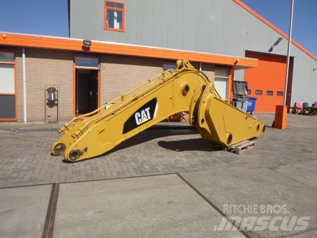 CAT 365CL Puomit