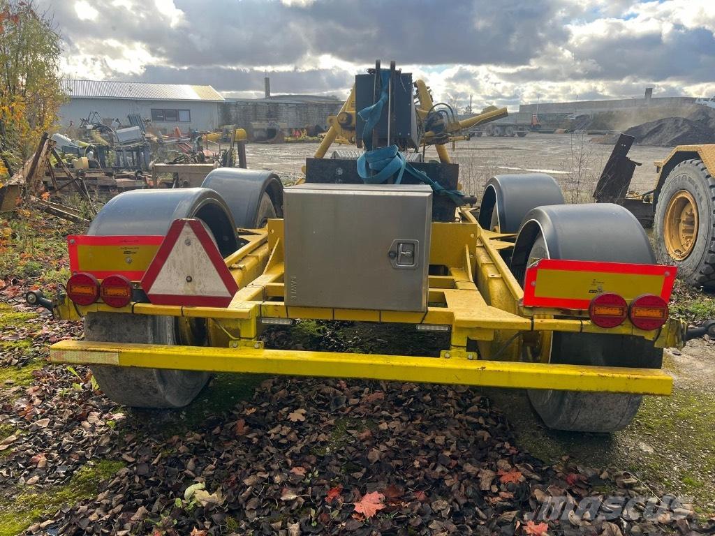 Lokomo AH132 Tiehöylät