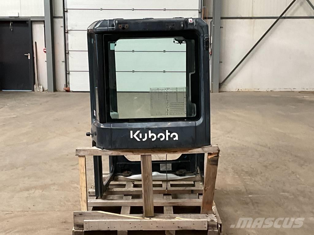 Kubota U 48-4 / U 55-4 Ohjaamo ja sisusta