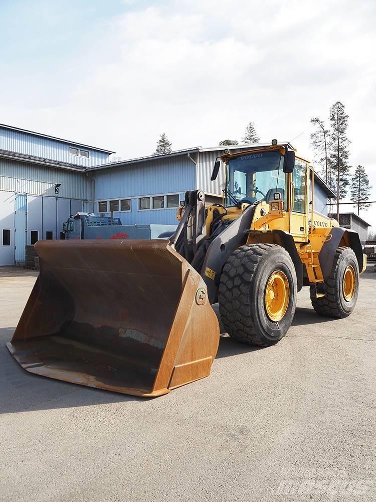 Volvo L 120 E Pyöräkuormaajat