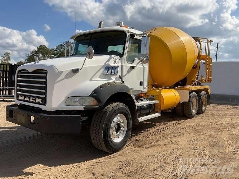 Mack CTP 713 B Muut kuorma-autot